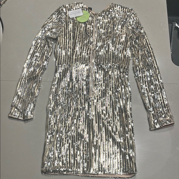 Windsor Gold Sequin Mini Dress size medium - Picture 2 of 3